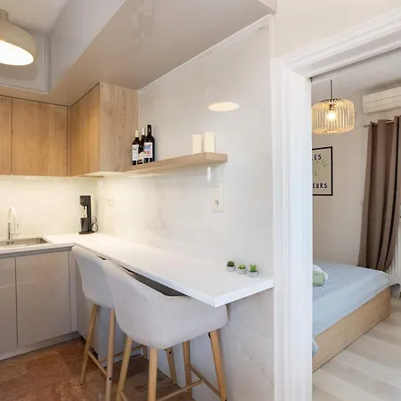 Cozy Nest With Panoramic Views Апартаменты Каламата