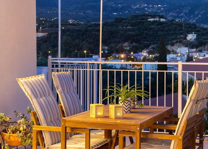 Cozy Nest With Panoramic Views 公寓