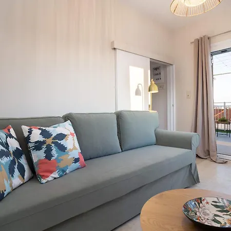 Cozy Nest With Panoramic Views Appartamento Kalamata