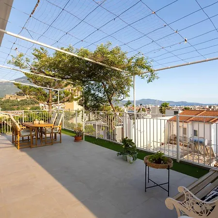 Appartamento Cozy Nest With Panoramic Views Kalamata